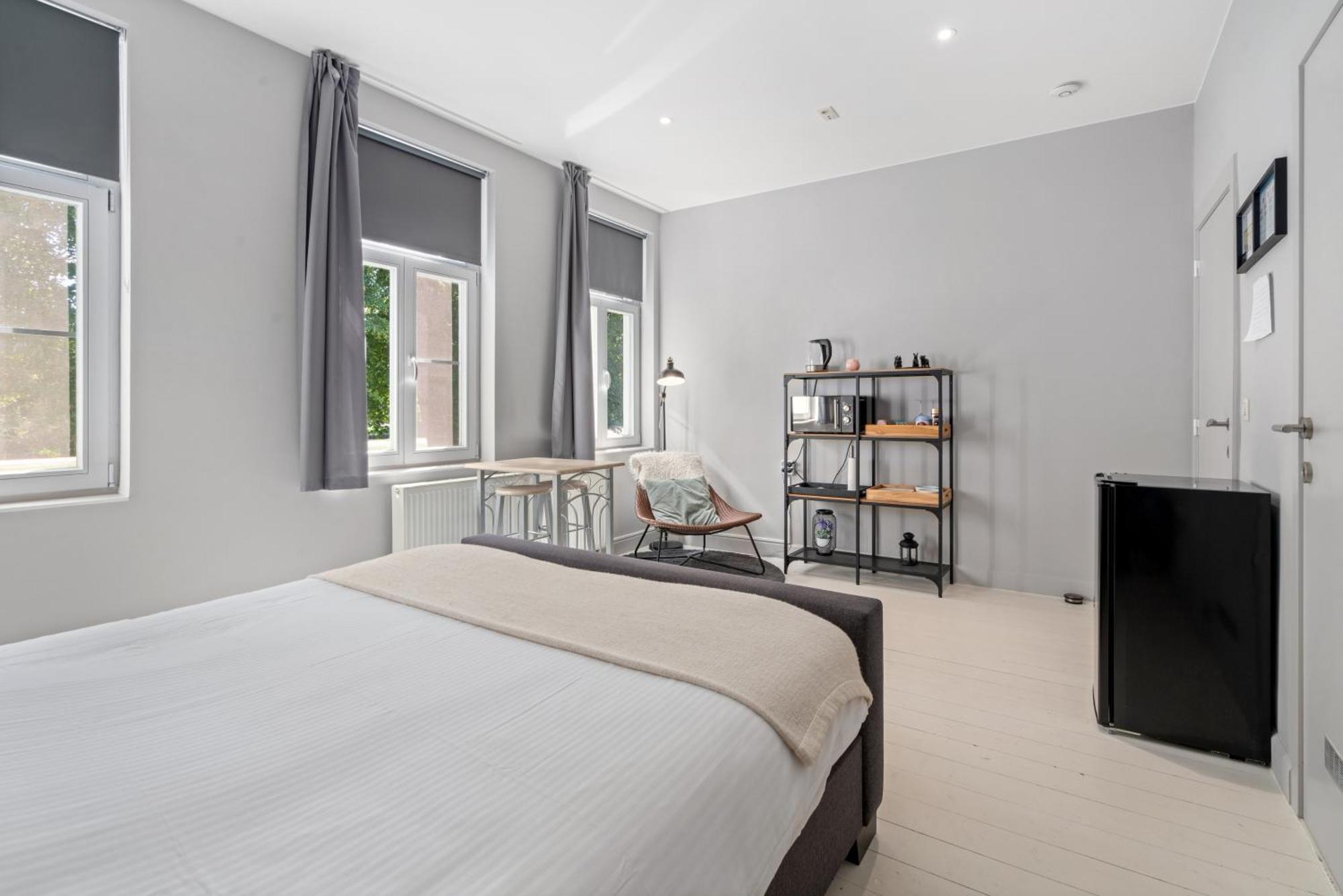 Spacious Guest Suites Near Historic Market - 5 Min Walk Брюгге Экстерьер фото