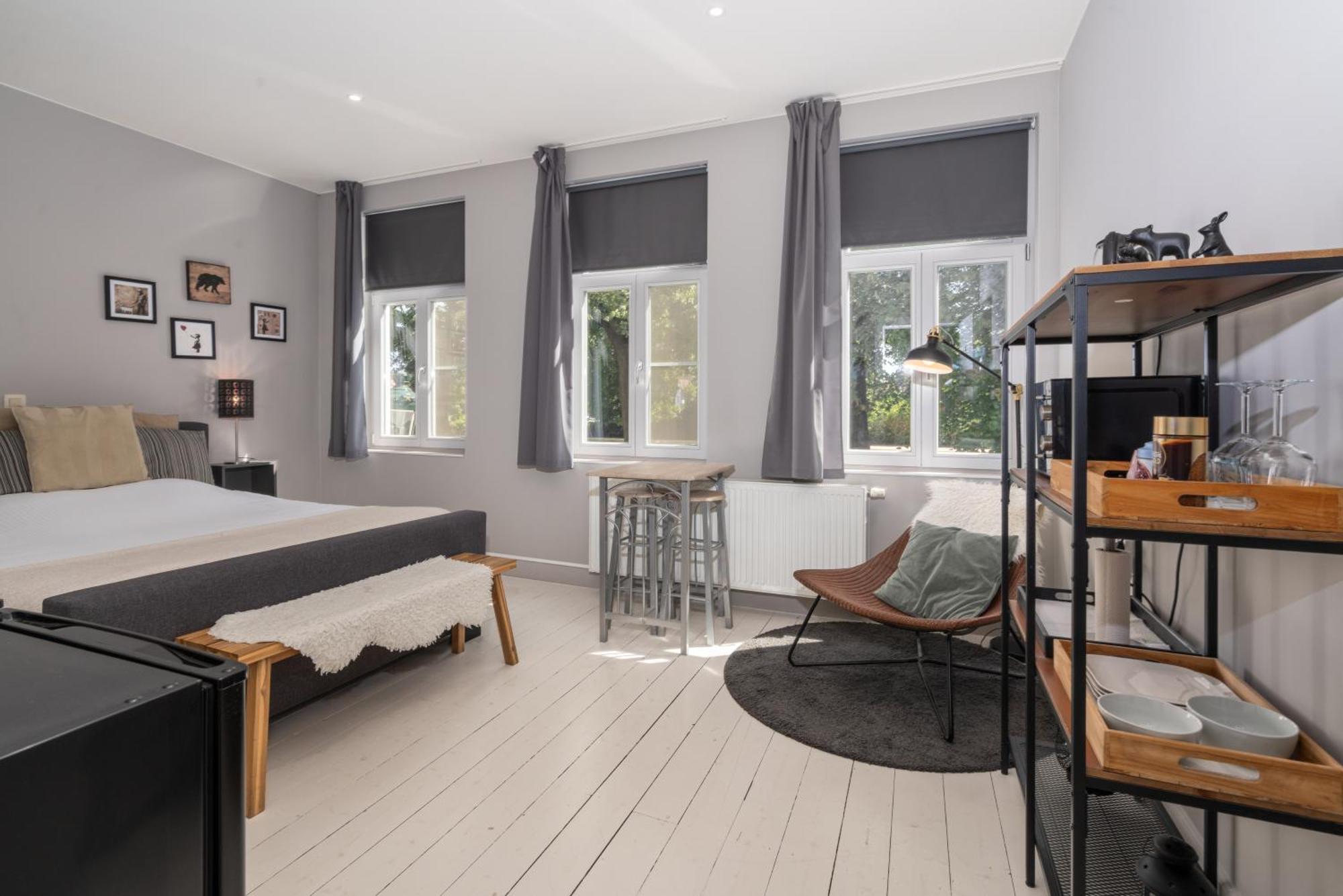 Spacious Guest Suites Near Historic Market - 5 Min Walk Брюгге Экстерьер фото