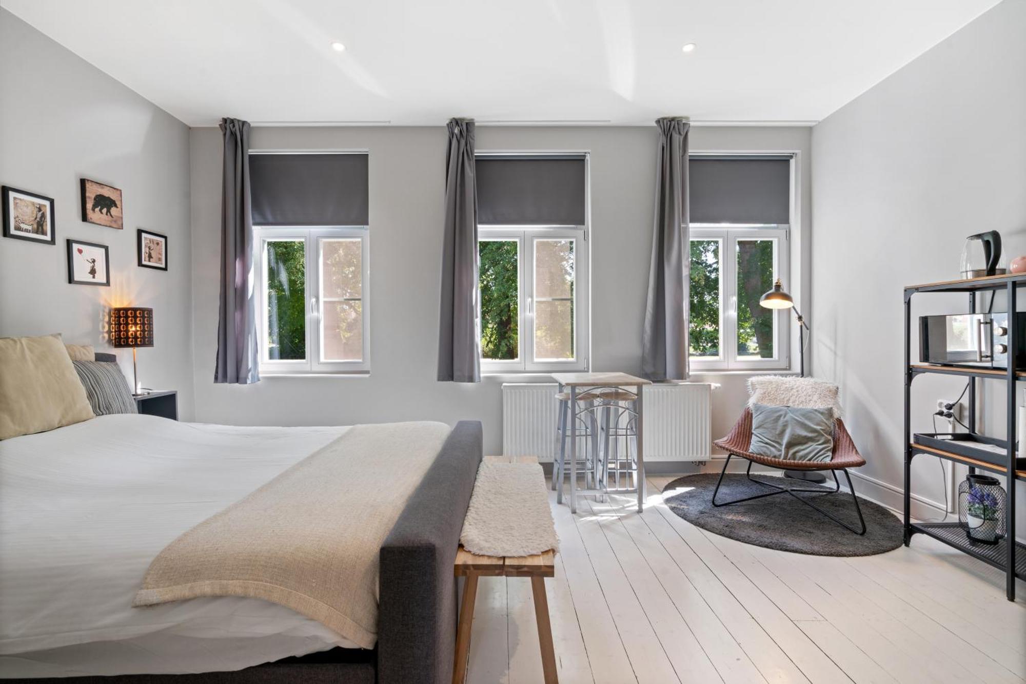 Spacious Guest Suites Near Historic Market - 5 Min Walk Брюгге Экстерьер фото